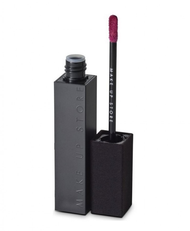 Помада жидкая матовая Lip Gloss Velvet тон 719 Cashmere Помада жидкая матовая Lip Gloss Velvet тон 719 CashmereПомада для губ<br>Жидкая помада-блеск с мягкой кремообразной текстурой. Создает бархатное покрытие. Высокая концентрация пигмента обеспечивают выразительный цвет. Специальная округлая форма аппликатора для удобного нанесения.<br>Цвет: Cashmere;