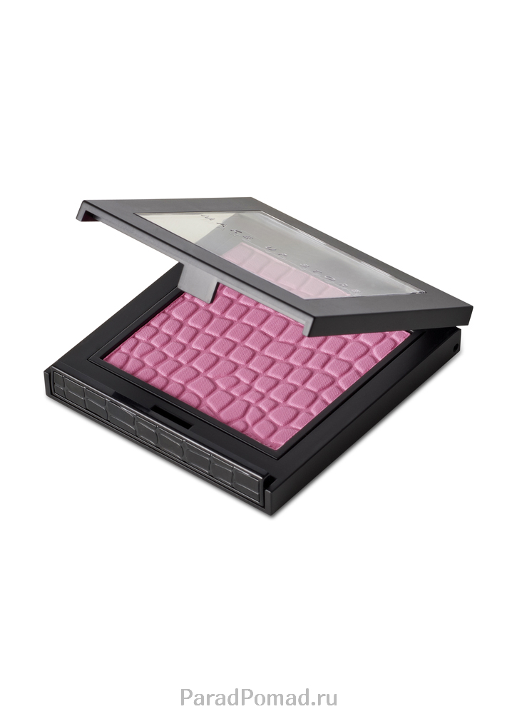 Румяна компактные Blush New тон 274 Chic Румяна компактные Blush New тон 274 ChicРумяна<br>Компактные пудровые румяна. Широкая палитра оттенков дает возможность выбрать нужный тон для любого случая или оттенка кожи.<br>Цвет: Chic;