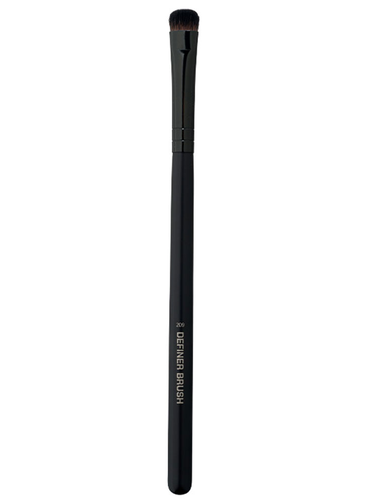 Кисть для теней плоская RADIANT PROFESSIONAL MAKE-UP Definer Brush 209