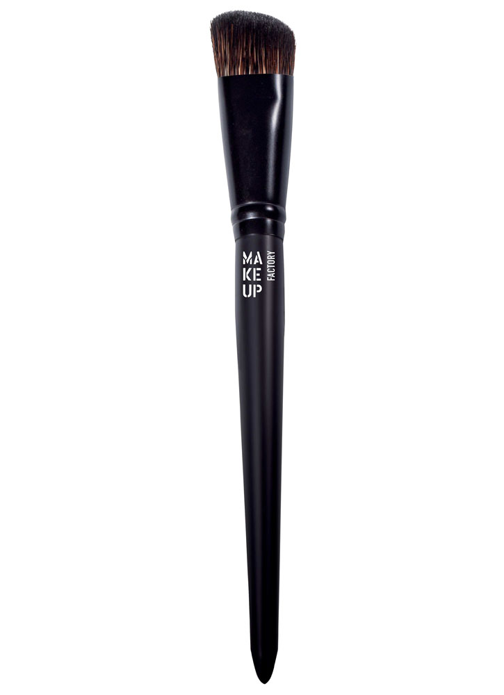 Кисть для консилера MAKE UP FACTORY Concealer Brush