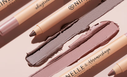 Визажистам